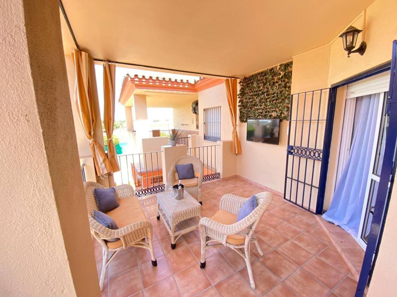 Apartamento Camaleon Chipiona Luaran gambar
